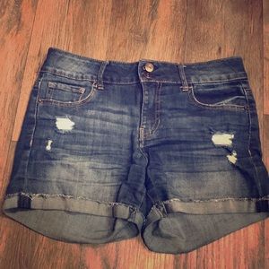 Vanilla Star Mid rise jean shorts